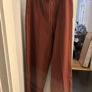 Athleta Women's Burgundy Pants